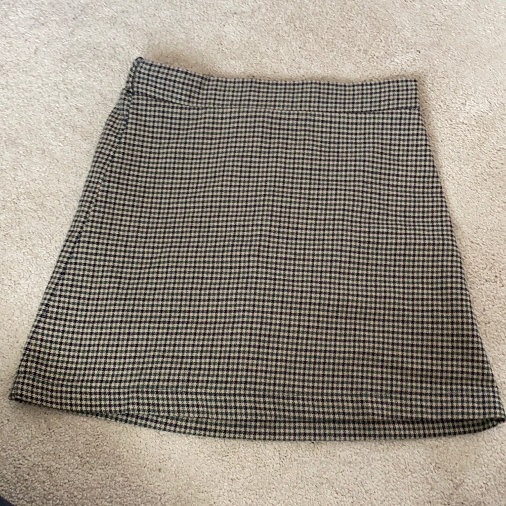 Houndstooth pattered skirt